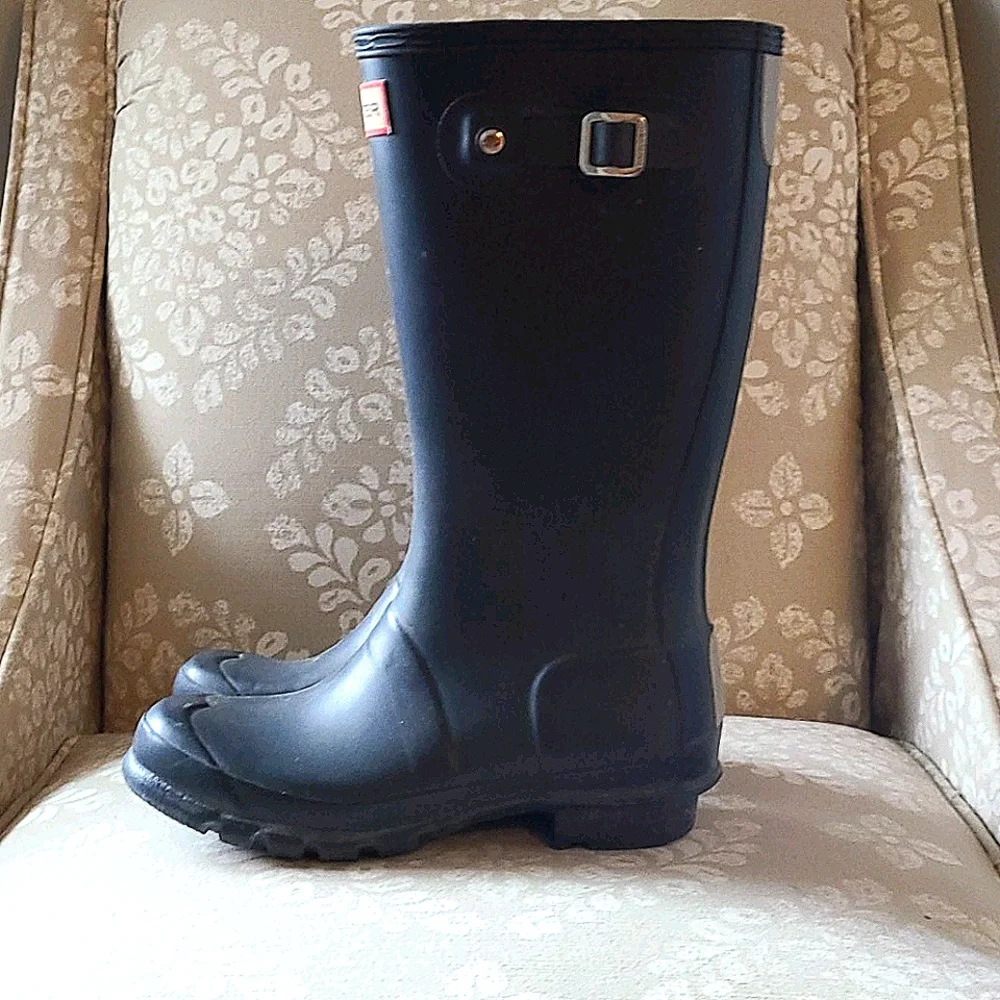 Hunter Kids Black Rain Boots with Red Logo